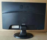  LG FLATRON W2243S.     